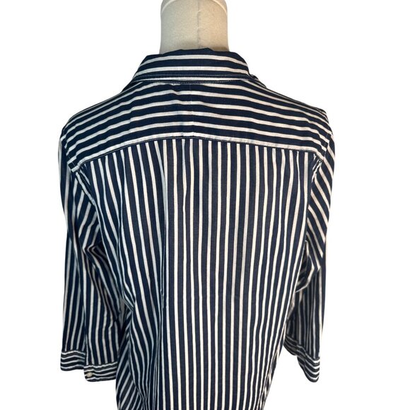 Lauren Ralph Lauren Medium Navy & White Striped Button-Up Shirt M 100% Cotton - Picture 9 of 10